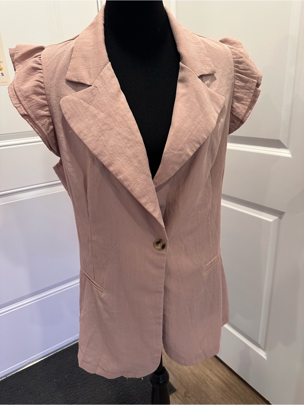 SHEIN Sleeveless Blazer in Dusty Pink
